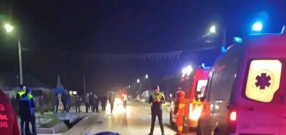 Foto Accident în Curtişoara. O femeie lovită mortal de un tânăr, care a părăsit locul evenimentului