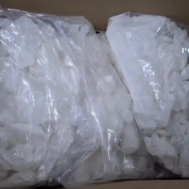 Foto Un tânăr, de 24 de ani, prins în flagrant de DIICOT Craiova cu droguri de mare risc 