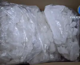 Foto Un tânăr, de 24 de ani, prins în flagrant de DIICOT Craiova cu droguri de mare risc 