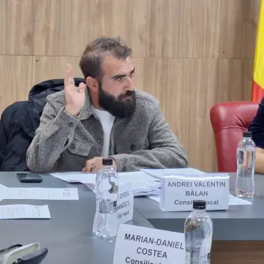 Foto Omul lui De Mezzo își asigură spatele: Poliță anti-neglijență cumpărată la DUS