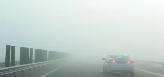 Foto Oltul, sub Cod Galben de ceaţă. Recomandări pentru şoferi