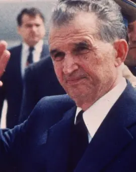 Foto Nicolae Ceaușescu, 108 ani de la naștere. Mărirea și decăderea singurului președinte dat de Olt: de la sărăcia din Scornicești la execuție
