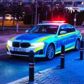 Foto Un tânăr de 18 ani, din Slatina, reţinut după ce a furat produse cosmetice şi a agresat o vânzătoare