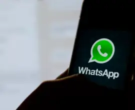 Foto Mesaj de la curier pe WhatsApp? O nouă metodă de fraudă