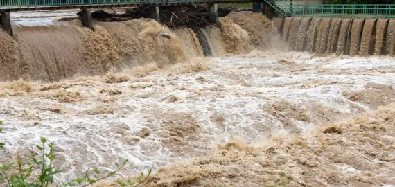 Foto Avertizare hidrologică Cod Galben pe râurile Olteţ şi Teslui, în judeţul Olt