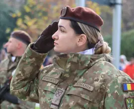 Foto Ileana Lucia Hondorocu, sublocotenentul care conduce un pluton al Batalionului 22 Infanterie Romanați, la doar 23 de ani