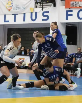 Foto CSM Slatina, înfrângere usturătoare cu CSM Bucureşti