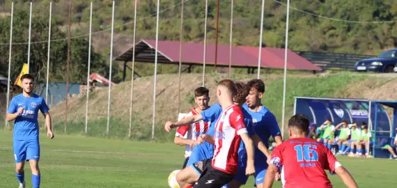 Foto Oltul Curtișoara, primul test internațional al iernii, în Serbia