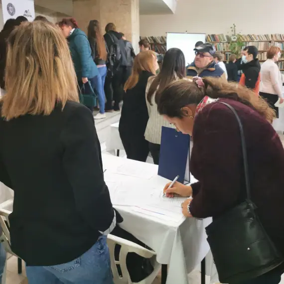 Foto Peste 3.500 de persoane, încadrate în muncă prin AJOFM Olt în anul 2025
