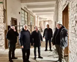 Foto Primarul Ion Doldurea, inspecție pe șantierele școlare din Caracal: Când vor fi gata Liceul „Ioniță Asan” și Grădinița „Dumbrava Minunată”