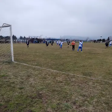 Foto Remiză cu incidente pentru Oltul Curtişoara în amicalul disputat în Serbia