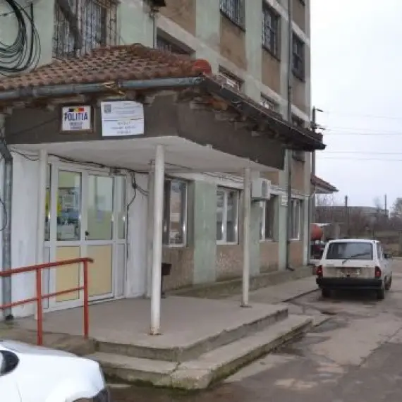 Foto Un bărbat în vârstă de 69 de ani, cu cetăţenie română şi americană,  mort în sediul Poliţiei Corabia