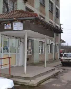 Foto Un bărbat în vârstă de 69 de ani, cu cetăţenie română şi americană,  mort în sediul Poliţiei Corabia