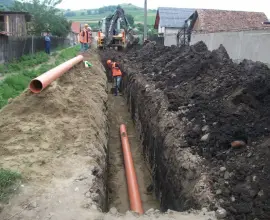 Foto Coșmarul noii rețele de apă din Caracal: Conducte de 90 de ani și lucrări „execrabile”. Doldurea: „Mi-e foarte teamă că...”