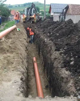 Foto Coșmarul noii rețele de apă din Caracal: Conducte de 90 de ani și lucrări „execrabile”. Doldurea: „Mi-e foarte teamă că...”