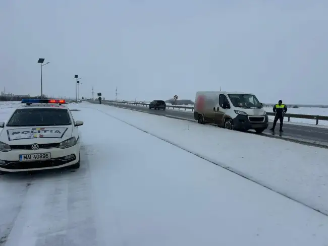 Foto Permise de conducere reținute şi zeci de sancţiuni în urma unei ample acțiuni preventive pe DN 6