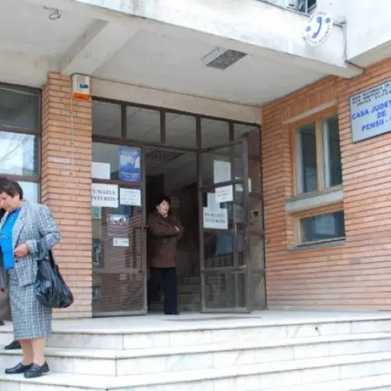 Foto Casa Județeană de Pensii Olt: Peste 4.500 de ajutoare de deces acordate în 2025