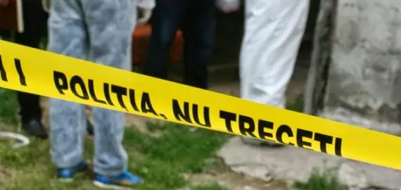 Foto Bătrână din Băbiciu, ucisă în bătaie pentru câțiva euro falși. Autorul este un tânăr de 18 ani