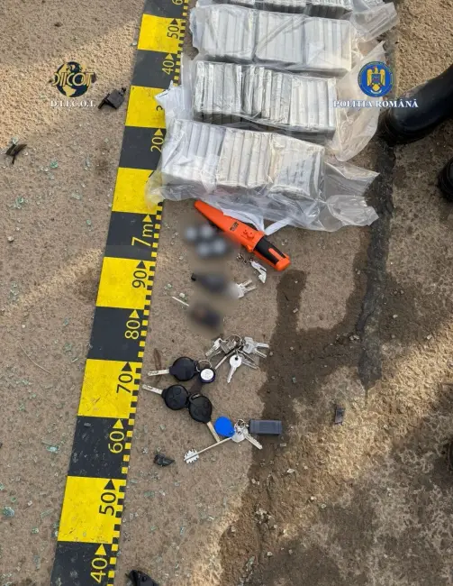 Foto Captură record de cocaină și hașiș: Fiul unui colonel MAI și un traficant cu legături în America Latină, reținuți după un flagrant cu focuri de armă