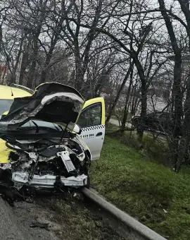 Foto Un şofer, din Balş, rănit într-un accident pe DN 6