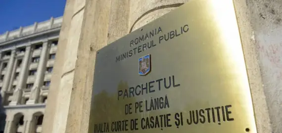 Foto Cine s-a înscris pentru şefia Parchetului General, DNA şi DIICOT