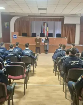 Foto Studenți ai Academiei de Poliție „Alexandru Ioan Cuza” în stagiu de practică la IPJ Olt