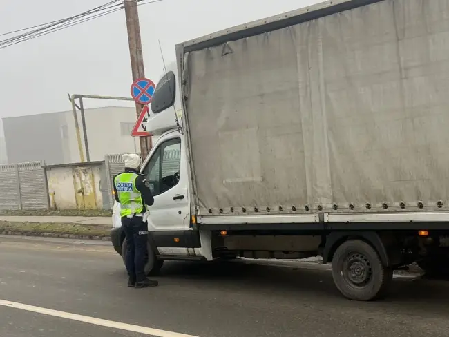Foto Șofer depistat băut la volanul unui ansamblu de vehicule, în timpul controalelor „TRUCK & BUS” din Olt