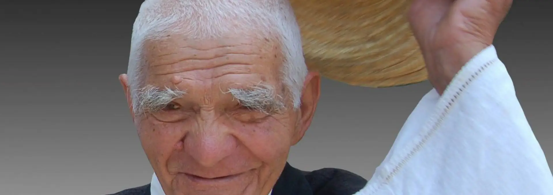 Foto  „Cioplitorul de gânduri” ajunge la București. Expoziție eveniment la Muzeul Satului, dedicată marelui artist popular Nicolae M. Nica