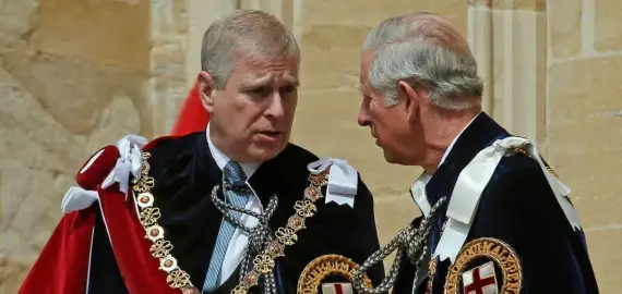 Foto Andrew Mountbatten-Windsor, fratele regelui Charles al III-lea, a fost arestat și se află în prezent în custodia poliției