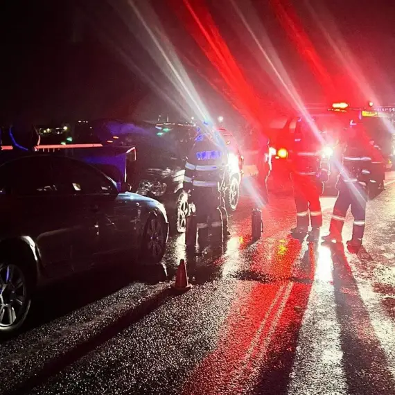Foto Doi şoferi, din Slatina, implicaţi într-un accident pe DN 73, seara trecută