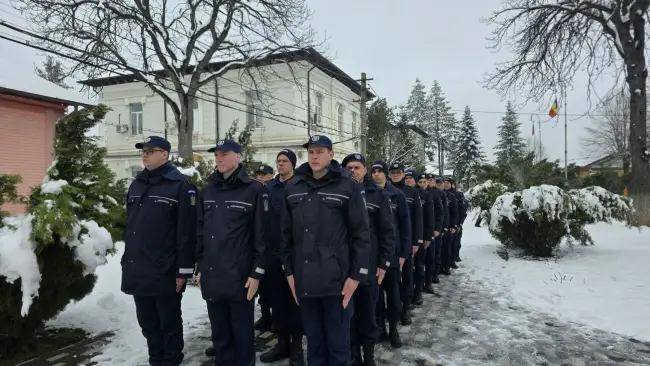 Foto 31 de elevi ai școlilor militare încep practica în structurile de pază și protecție ale Jandarmeriei Olt