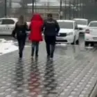 Foto Bătrâni din Olt, înşelaţi de angajatele unei instituţii bancare. Prejudiciu de peste 61.500 lei (VIDEO)