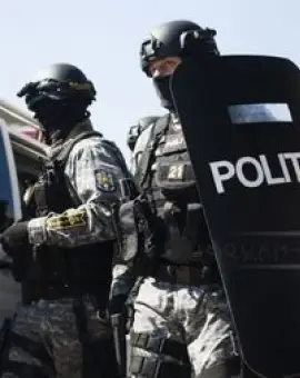 Foto VIDEO. Percheziţii la mai multe cluburi de fotbal din Liga a III-a implicate în mafia pariurilor