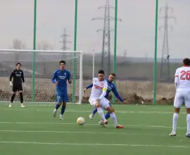 Foto Academica Balş-Axi Arena, pe terenul sintetic din Curtişoara
