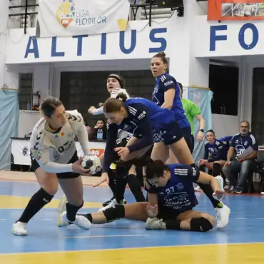 Foto CSM Slatina, învinsă de Corona Braşov. Magda Balsam, principala marcatoare contra viitoarei sale echipe