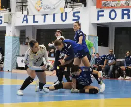 Foto CSM Slatina, învinsă de Corona Braşov. Magda Balsam, principala marcatoare contra viitoarei sale echipe