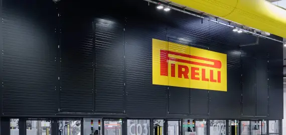 Foto Schimbare la vârful Pirelli Motorsport: Dario Marrafuschi preia conducerea de la Mario Isola