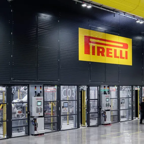 Foto Schimbare la vârful Pirelli Motorsport: Dario Marrafuschi preia conducerea de la Mario Isola