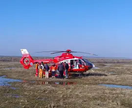 Foto Accident grav de ATV pe un câmp din Bălteni: Un bărbat de 37 de ani, transportat cu elicopterul la Craiova (FOTO&VIDEO)