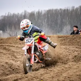 Foto Spectacol total la Oltenia Racing Park: Campionatul Balcanic și Național de Motocross vin în județul Olt