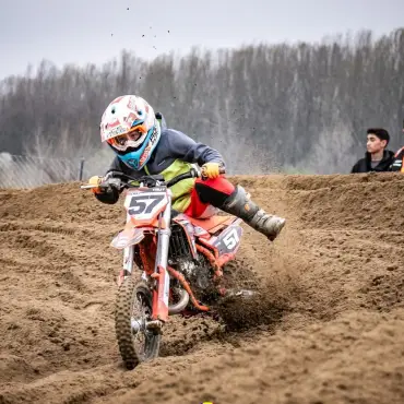 Foto Spectacol total la Oltenia Racing Park: Campionatul Balcanic și Național de Motocross vin în județul Olt
