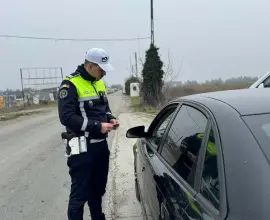 Foto Şofer, din Caracal, lăsat fără permis după ce a fost depistat cu 173 km/h în comuna Leu