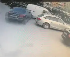 Foto Elev de liceu din Balș, drogat la volan: a lovit trei mașini parcate chiar lângă școală (VIDEO)