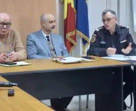 Foto Alertă în Slatina: Decizii de ultimă oră ale CJSU Olt după alunecarea de teren de pe strada Grădiște