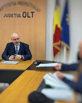 Foto Prefectul Emil Albotă, apel la fapte în educație: „Vremea discursurilor a trecut, avem nevoie de specialiști pentru viitor”