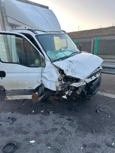Foto Accident pe Drumul Expres: Coliziune la Milcovu din Deal 