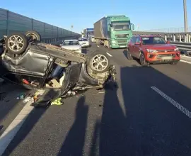 Foto Accident rutier, pe Drumul Expres, în zona Saru. Se circulă pe o singură bandă spre Craiova
