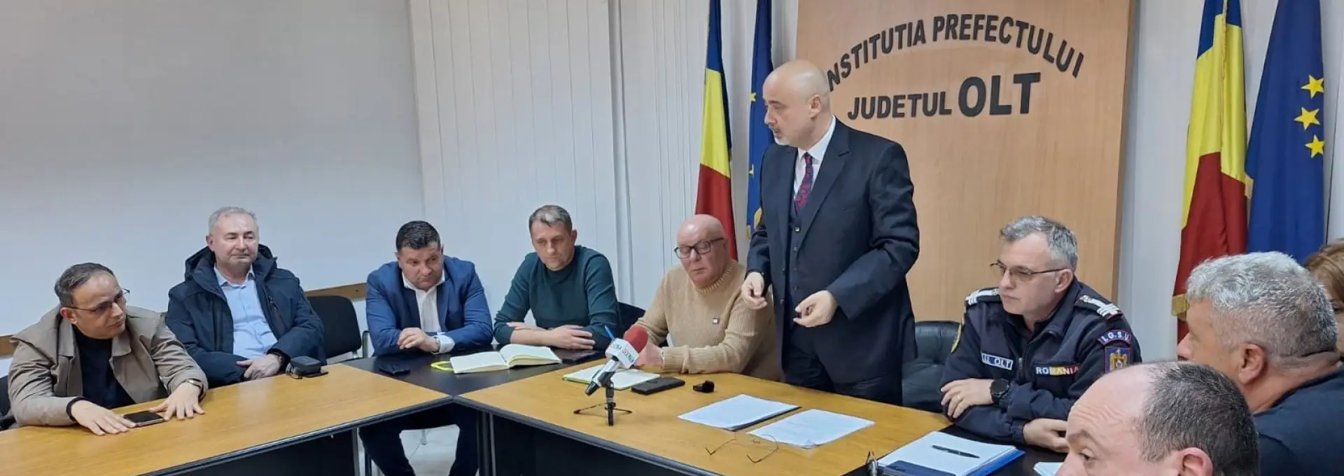 Foto Ultimatum pentru Mario De Mezzo: Prefectul Emil Albotă impune Primăriei să deblocheze, în 24 de ore, expertiza tehnică pentru strada Grădiște