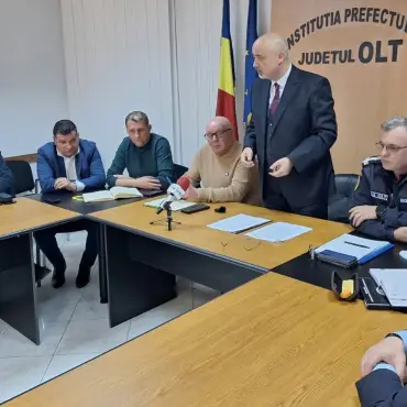 Foto Ultimatum pentru Mario De Mezzo: Prefectul Emil Albotă impune Primăriei să deblocheze, în 24 de ore, expertiza tehnică pentru strada Grădiște