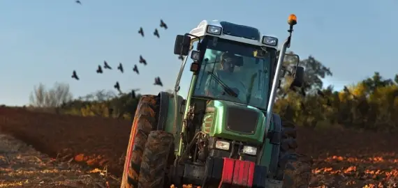 Foto PSD cere deblocarea urgentă a scutirii de taxe pe motorina agricolă: „Alimentele se vor scumpi!”